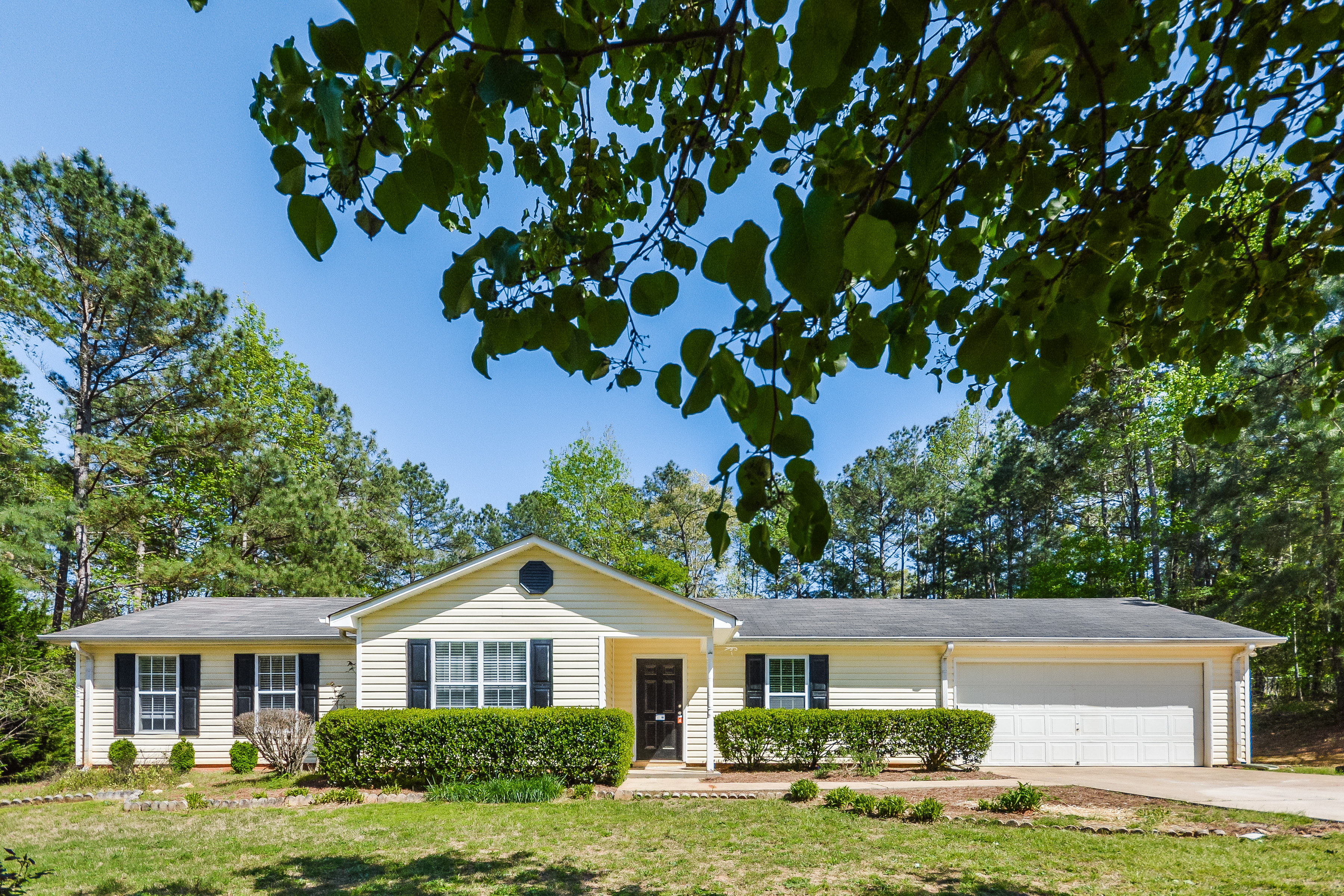 115 Honey Ln McDonough, GA 30252